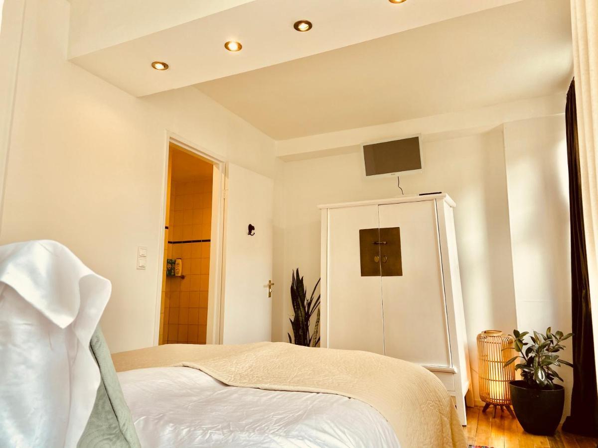 La Vie En Rose Centre Bed and breakfast 3*